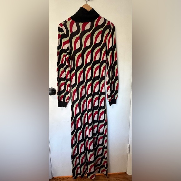 Vintage Wave Jacquard Teresa Dress - Picture 7 of 7